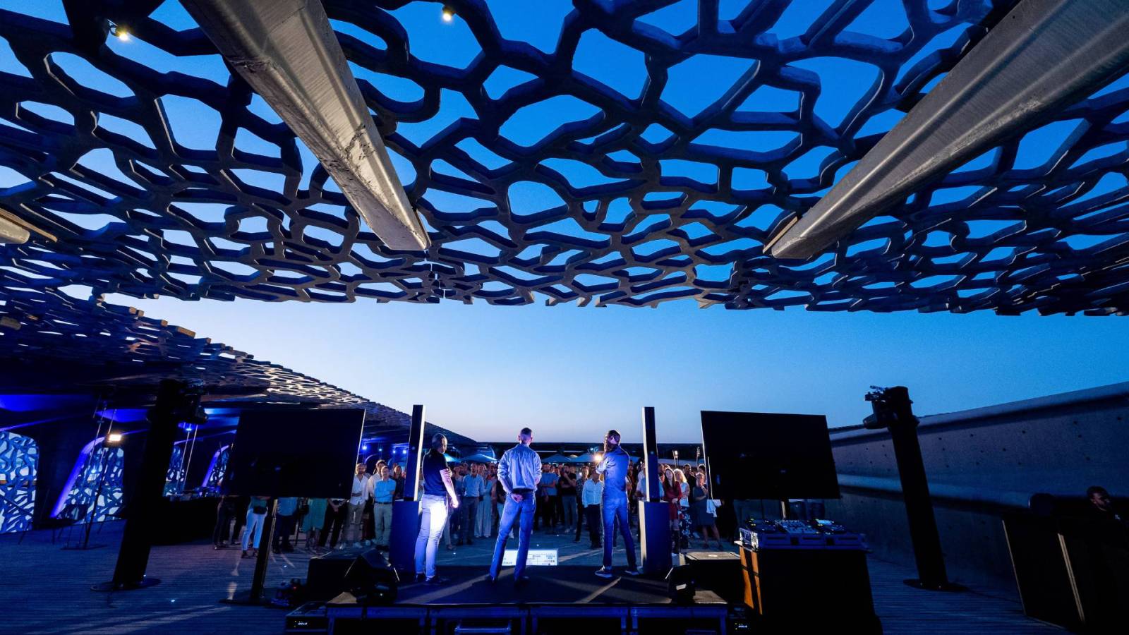 Soirée d'entreprise MUCEM - mise en lumière, sonorisation, écran tv, scène
