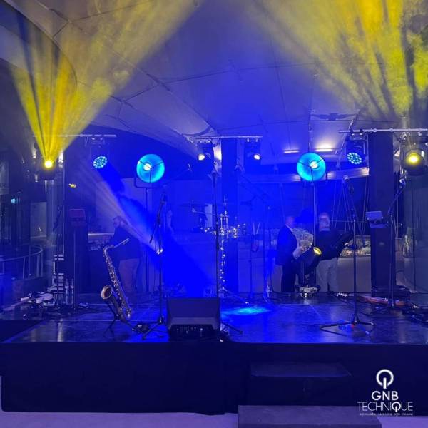 mise en lumière, scène, sonorisation - événement professionnel - région PACA - the camp