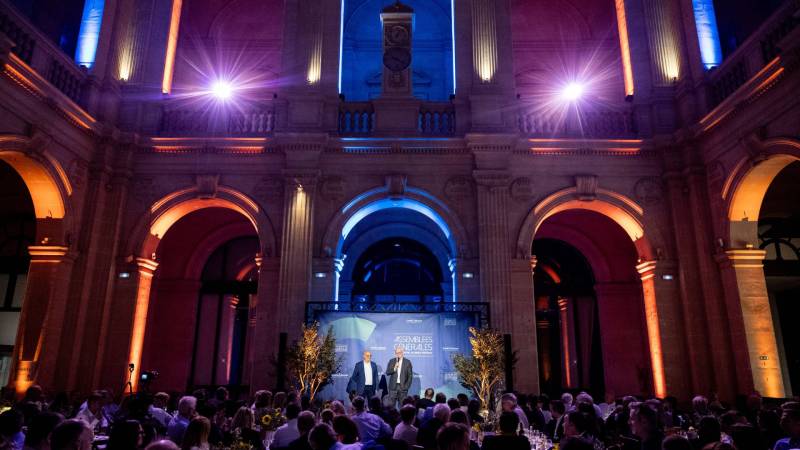 mise en lumière palais de la bourse - événement professionnel