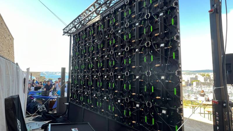 Location d'Écran Géant LED pour soirée d'entreprise à Marseille