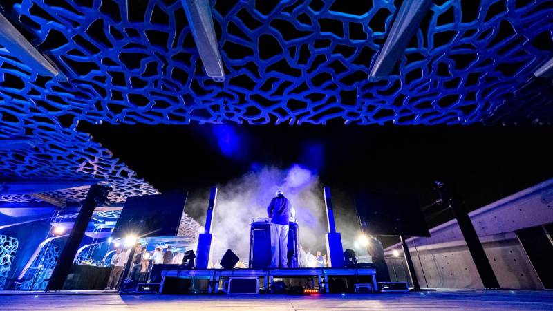 matériel de sonorisation et éclairage pour soirée de gala à Avignon dans le Vaucluse