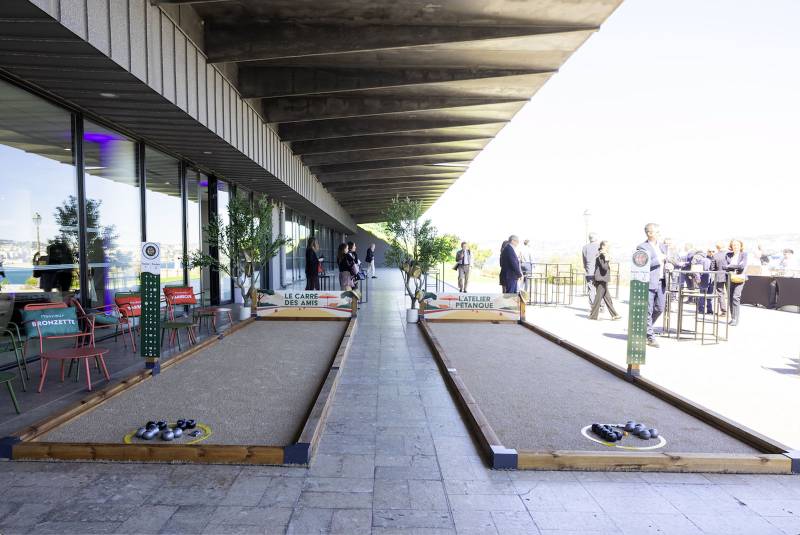 Terrains de pétanque éphémères à Marseille dans les Bouches du Rhônes